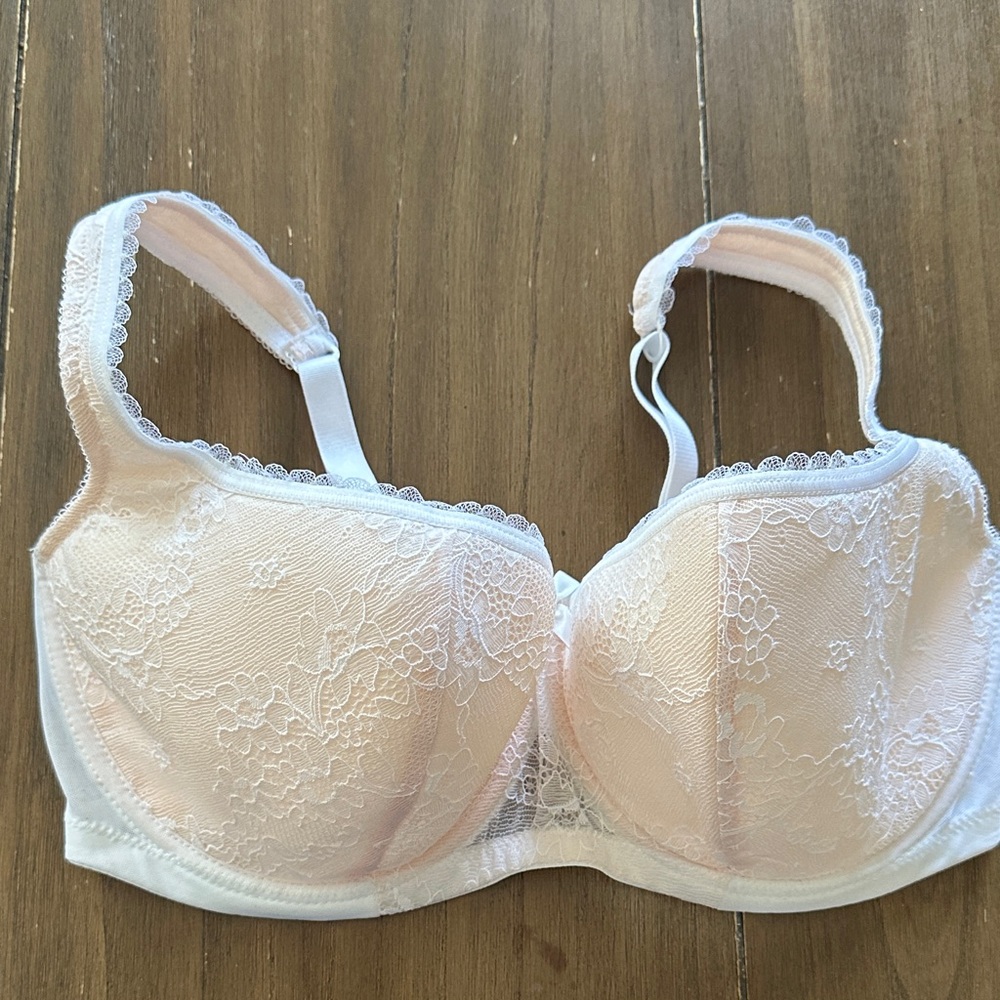 NWOT Rosme bra 36DDD